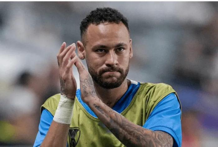 关于内马尔迎来十赛季高光表现，勇士球迷沸腾！的信息